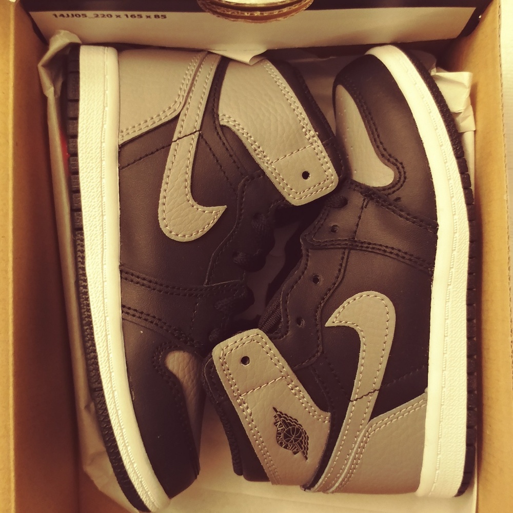 Toddler Jordan1 Retro High Size 9c